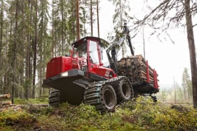 Komatsu Forest запускает производство небольшого, маневренного и очень выносливого форвардера